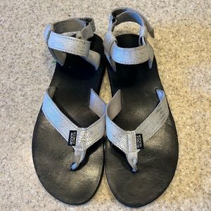 TEVA women’s sandals with strap